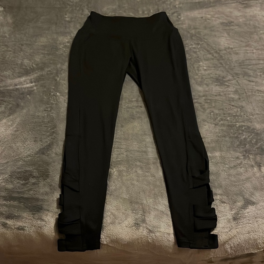 Free People Movement NWOT Criss Cross Ankle Leggings